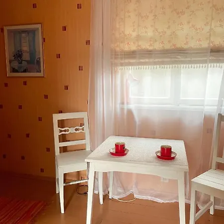 아파트 Cozy Roosi Guest 페르누