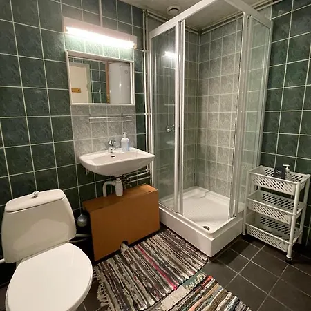 Cozy Roosi Guest 페르누